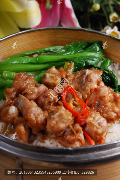 籠仔排骨蒸飯