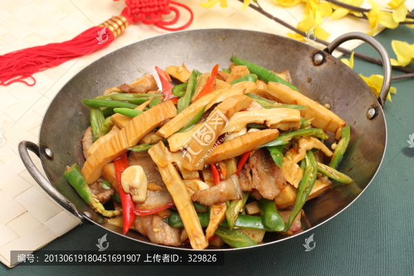 干鍋童筍