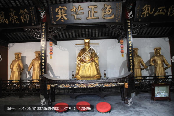 包公銅像