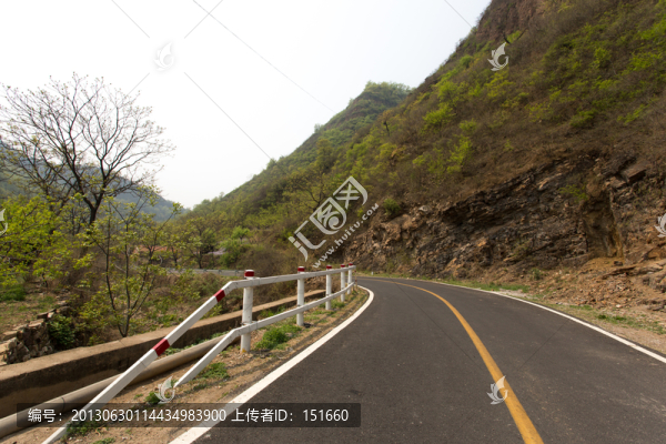 山間公路