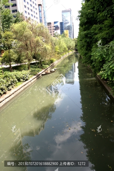 小船