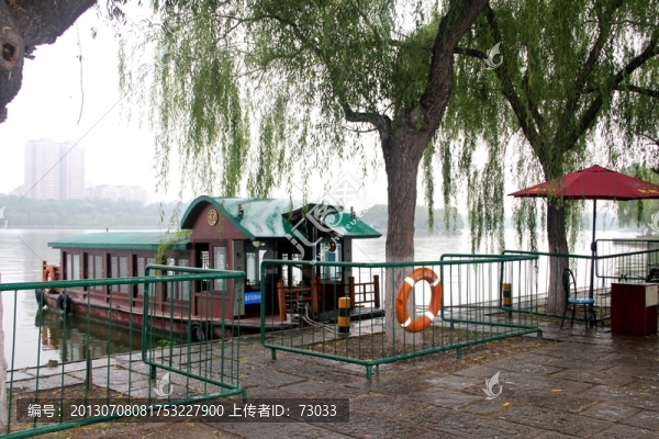 濟南大明湖公園,游船