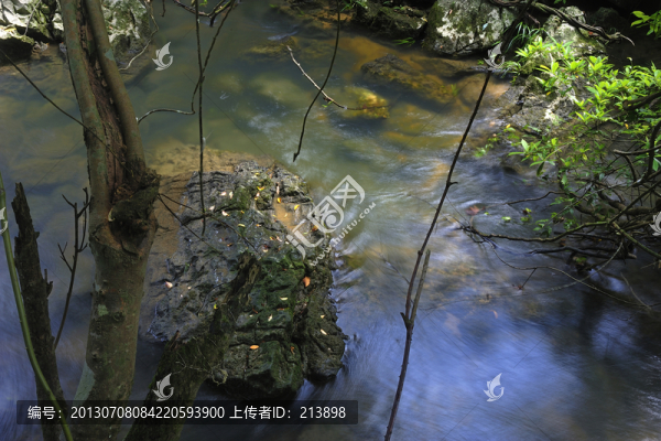小溪