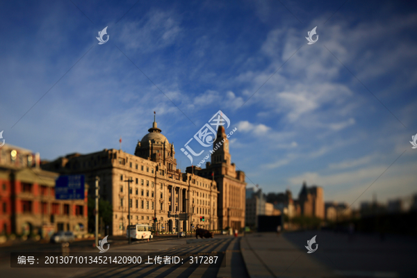 上海外灘建筑移軸風(fēng)光
