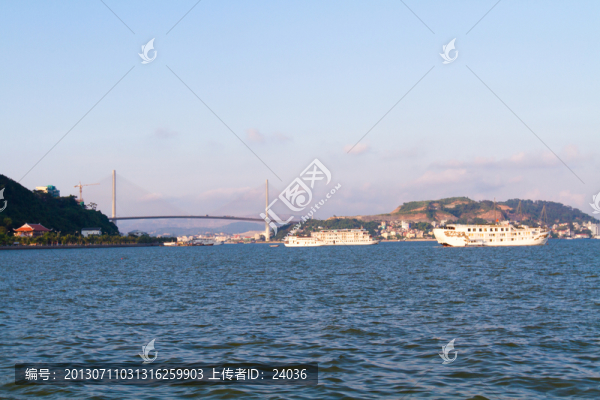 越南下龍灣,跨海大橋