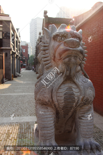 石獅子