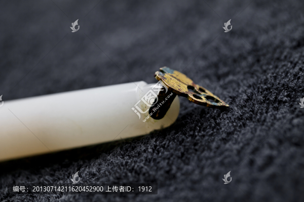 白玉翎管