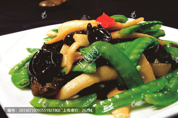 鱈魚舌蘭豆炒秋耳