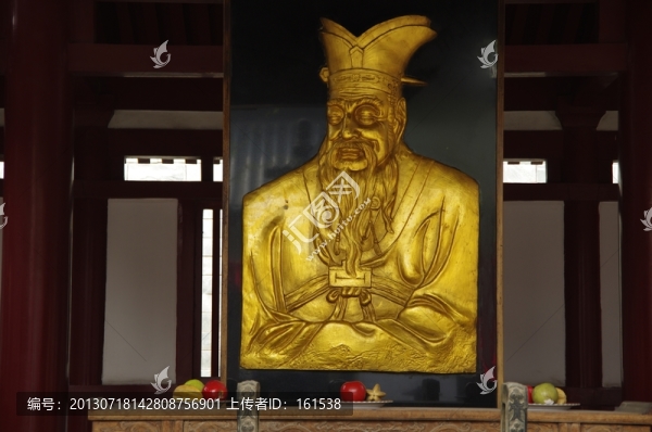 孔子像