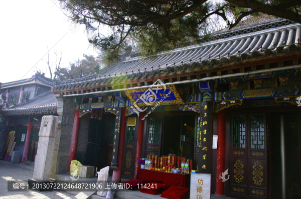 寺院大殿