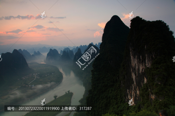 漓江的早晨