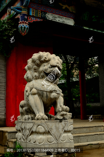 石獅子