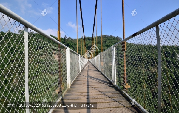 鐵索橋