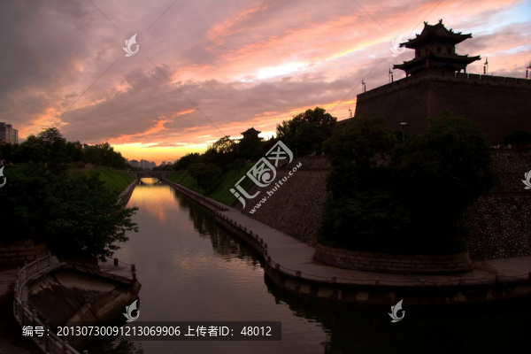 西安明城墻傍晚