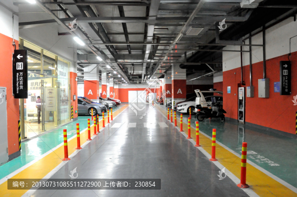 地下停車場(chǎng)
