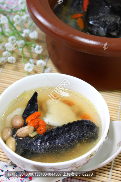 烏雞枸杞湯