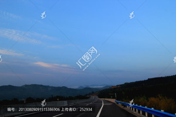 高速晨曦