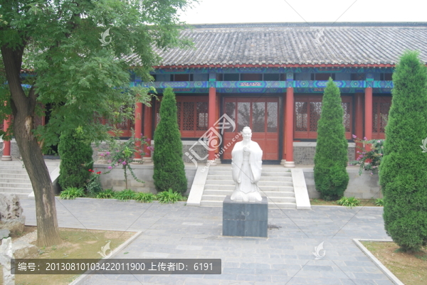 牟氏莊園,正院