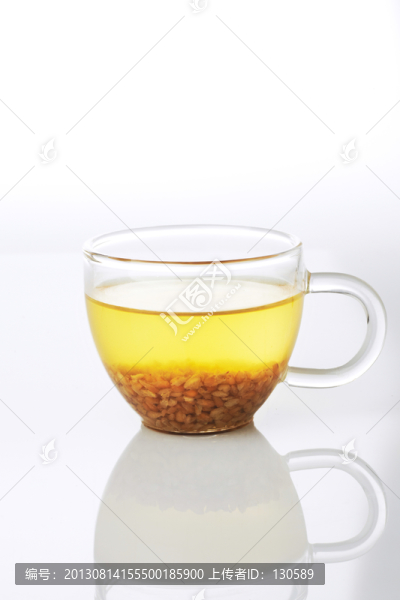 苦蕎茶杯特寫角度