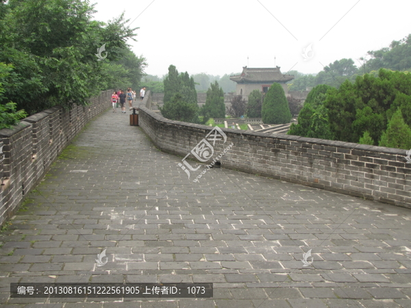 山海關(guān)之寧海城墻頂
