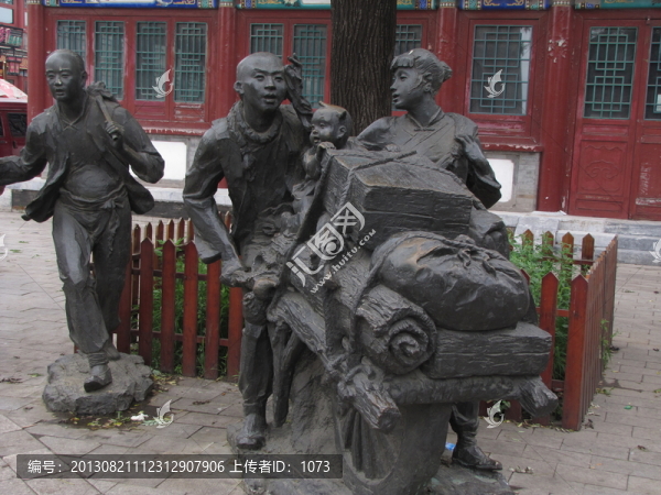 山海關(guān)街頭雕塑,出關(guān),下關(guān)東