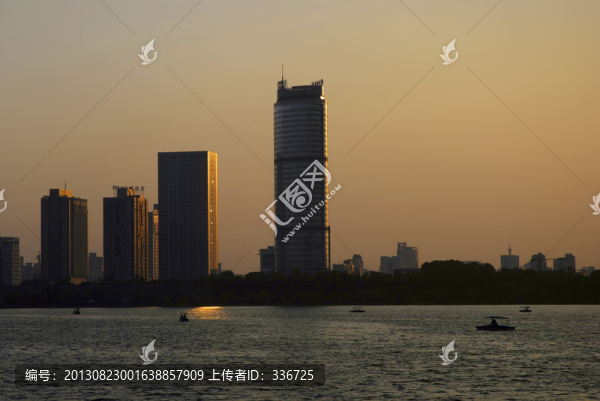 玄武湖夕照