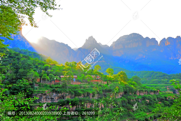 林州屋脊山