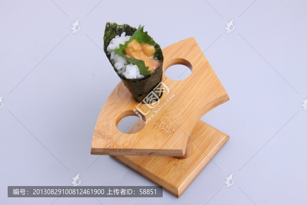 魚子醬手卷