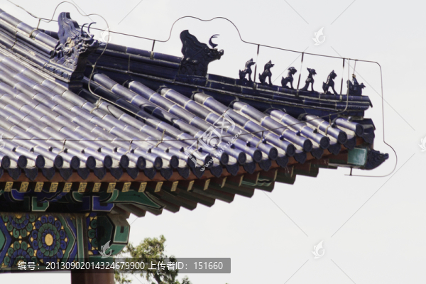 中國建筑藍色琉璃瓦房頂