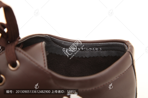 男士休閑鞋細節(jié)圖