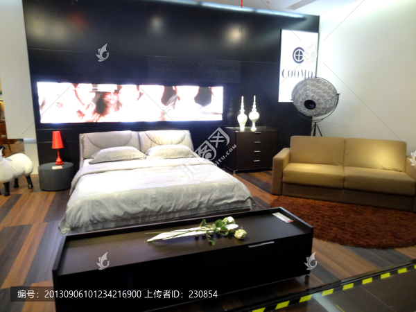 現(xiàn)代家具,雙人床