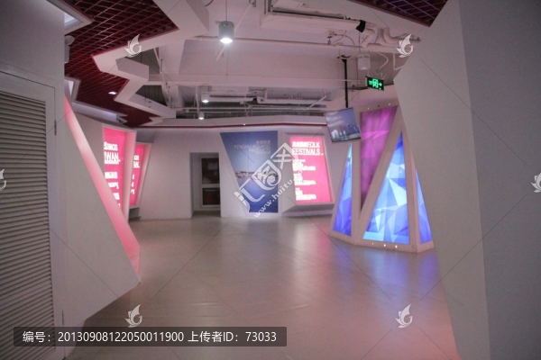 園博會(huì)室內(nèi)裝飾燈光效果