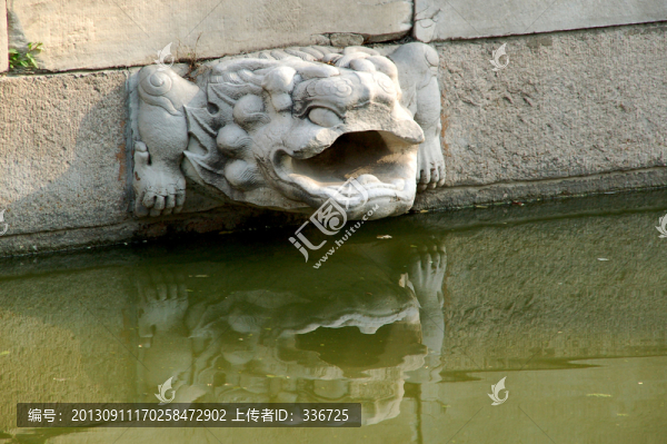 國子監(jiān)辟雍局部水景蟾蜍雕塑