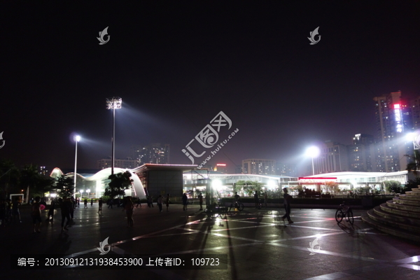 寶安體育館夜景