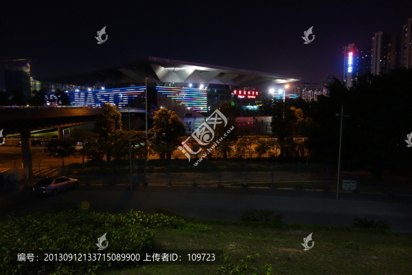 寶安體育館夜景