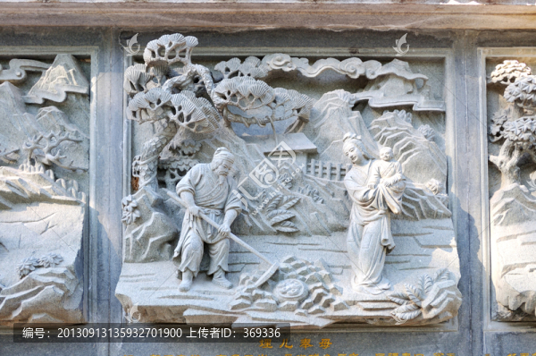 北京八大處埋兒奉母雕像