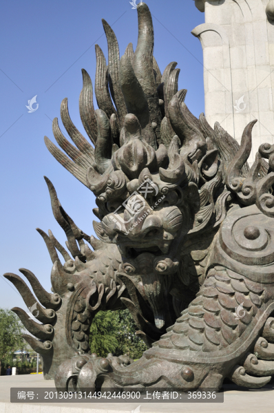 通州運(yùn)河文化廣場(chǎng)麒麟的雕塑