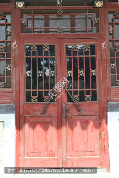 老式木門(mén)