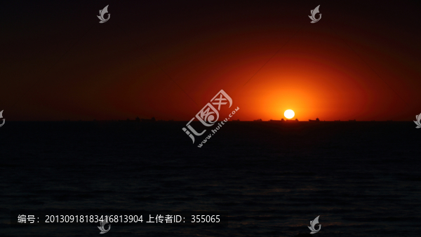 海上日出