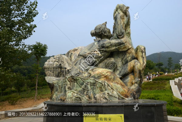 威海仙姑頂仙姑搬家玉雕像
