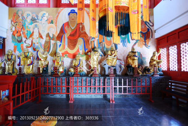 方壺勝境大雄寶殿羅漢塑像