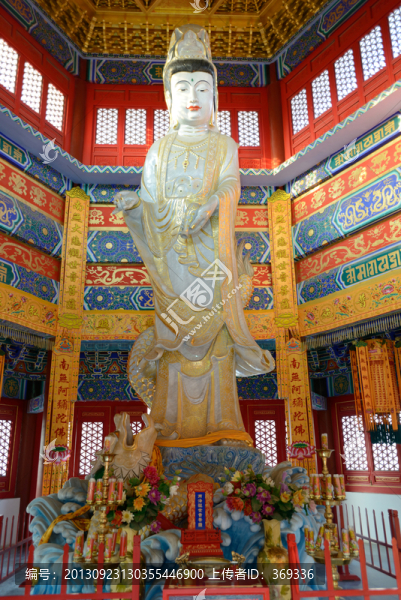 三仙山玉佛寺中觀音菩薩玉雕像