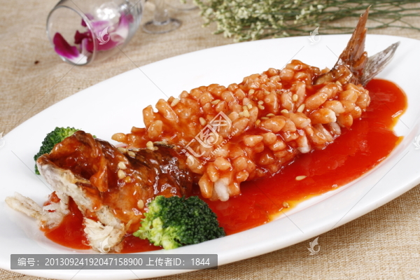 松仁鱸魚
