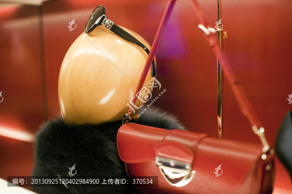 時(shí)尚購物