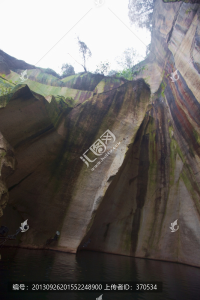 紹興東湖,箬簣山麓