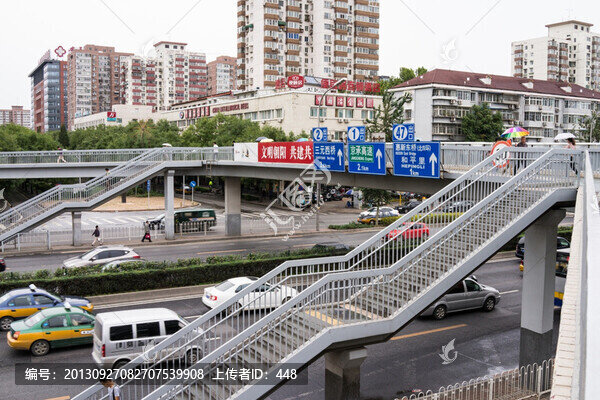 過街天橋,路標(biāo)