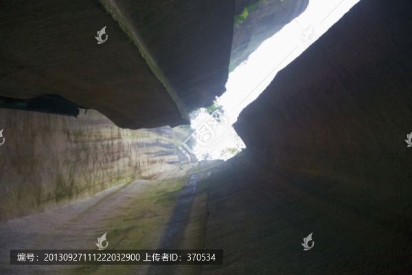 紹興東湖,箬簣山麓