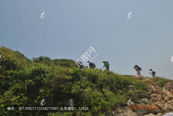 徙步