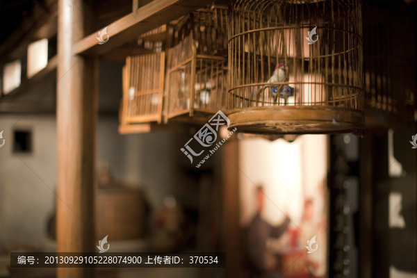 上海歷史發(fā)展陳列館,,鳥籠