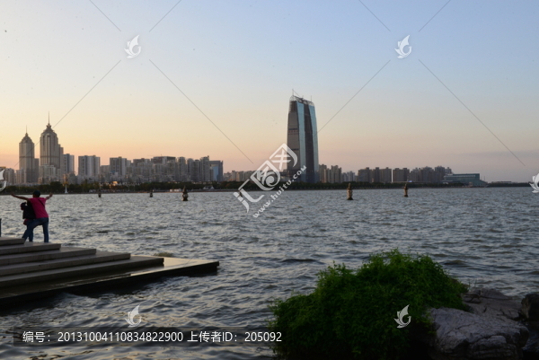 清晨